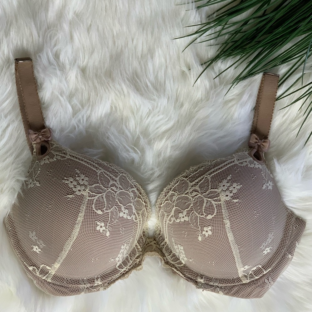 Nude/Lace Bra